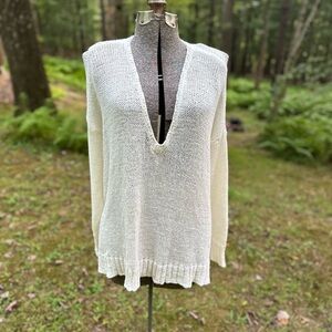 Show Me Your MuMu Cream V-Neck Hug Me Sweater